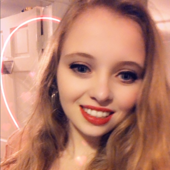 Meet your Posher, Chelsea - Picture 1 of 1